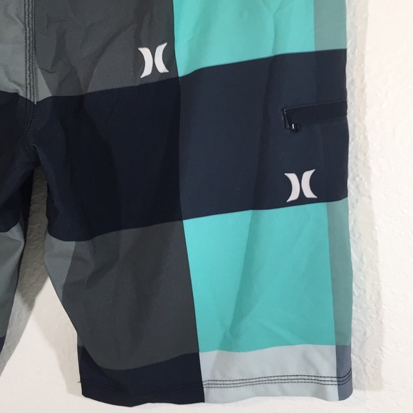 Hurley Board Shorts Men's size 32 - Picture 4 of 6